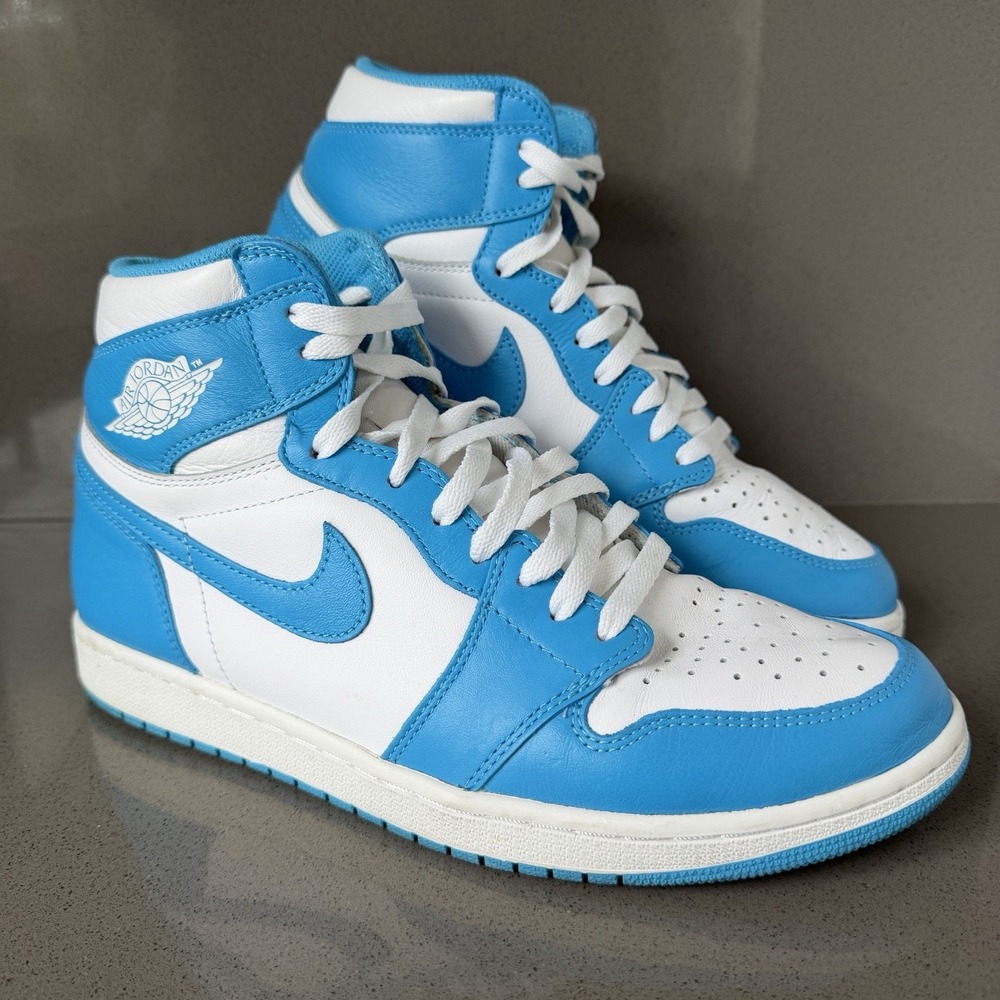 Nike Air Jordan 1 Retro High OG UNC 2015 Mens 11 Powder Blue 555088-117
